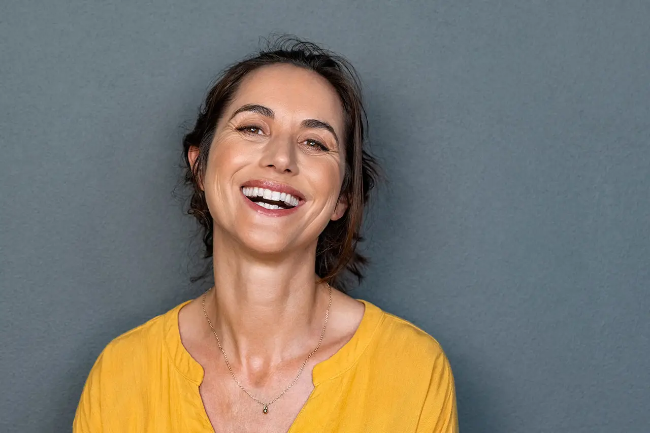 Dental Bonding In Tampa: A Simple Way To Fix Chips, Gaps, And Uneven Edges
